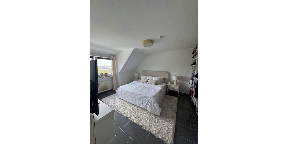 Investition mit Herz - Dachgeschosstraum mit Balkon - vermietet 3 zimmer