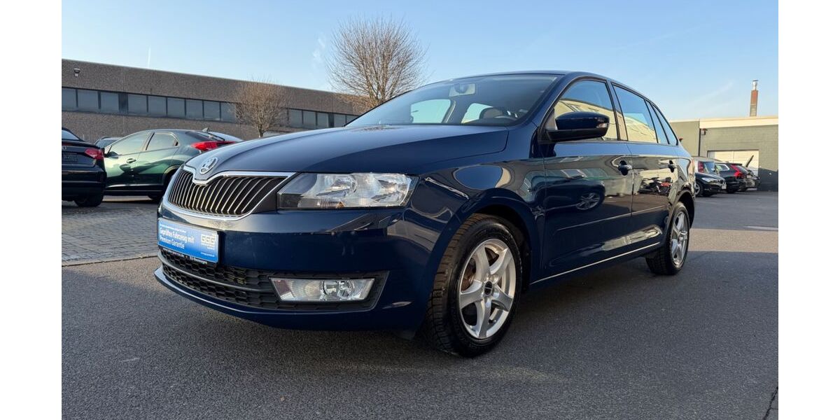 Skoda Rapid 120.690 km 8.000 &euro; Düsseldorf 40233