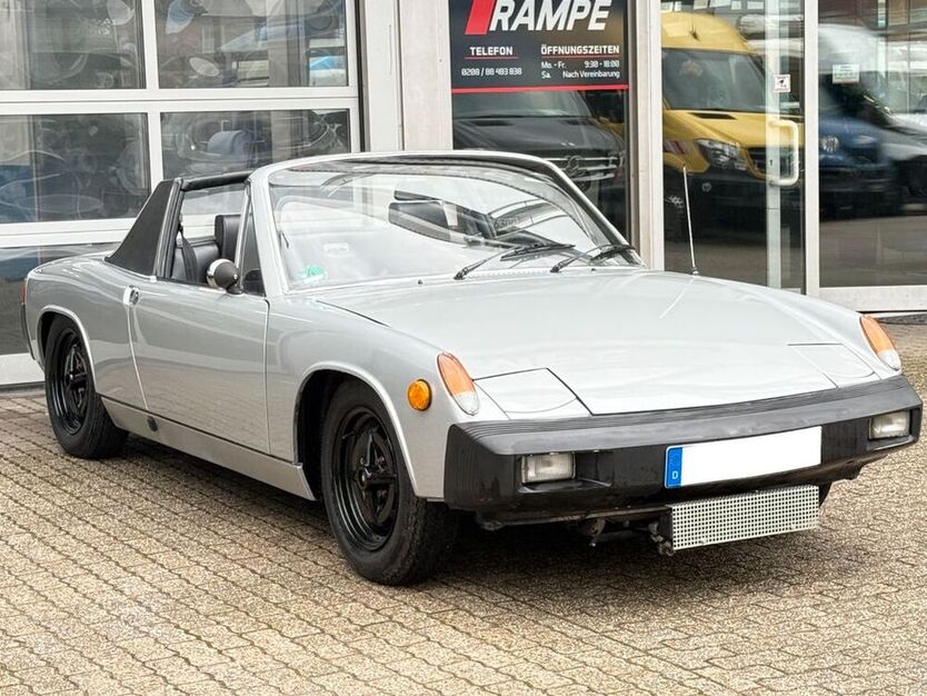 914