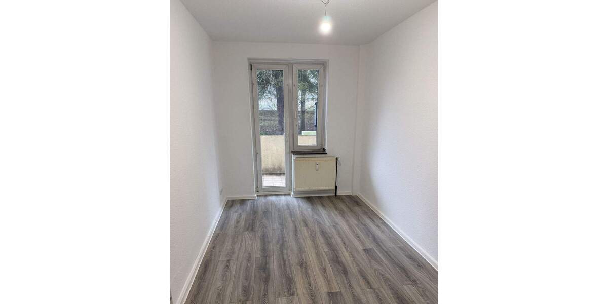 Etagenwohnung Düsseldorf Rath - 3 Zimmer, 64 m&sup2;, 790&euro; | Angebot:25683581