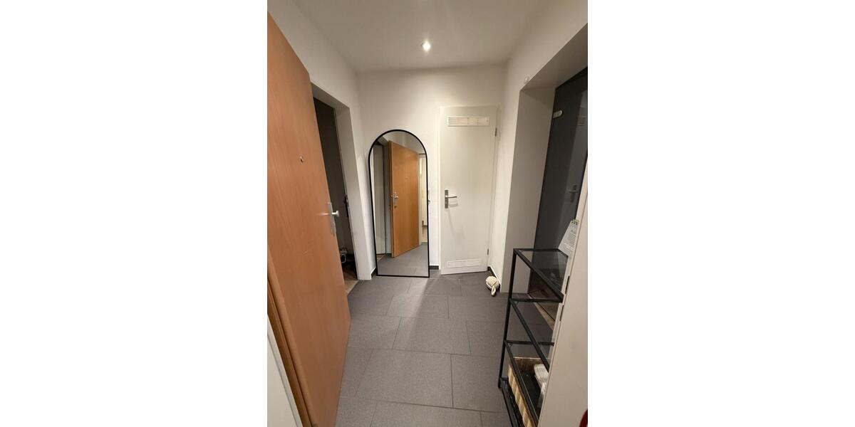 Helle 2-Zimmer-Wohnung mit Balkon in Düsseldorf | Untermiete 2 zimmer