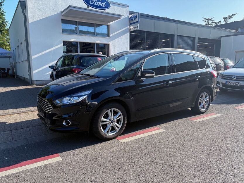 Ford S-Max 88.900 km 19.990 € Krefeld 47839