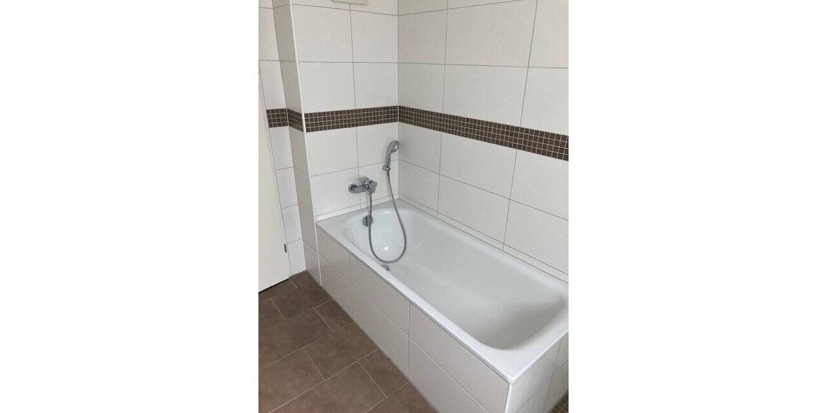 Etagenwohnung Meerbusch Osterath - 4 Zimmer, 122 m&sup2;, 1.229&euro; | Angebot:20960059