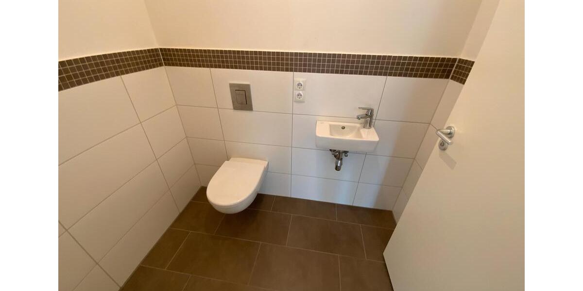 Dachgeschoßwohnung Meerbusch - 3 Zimmer, 99 m&sup2;, 1.415&euro; | Angebot:26235355