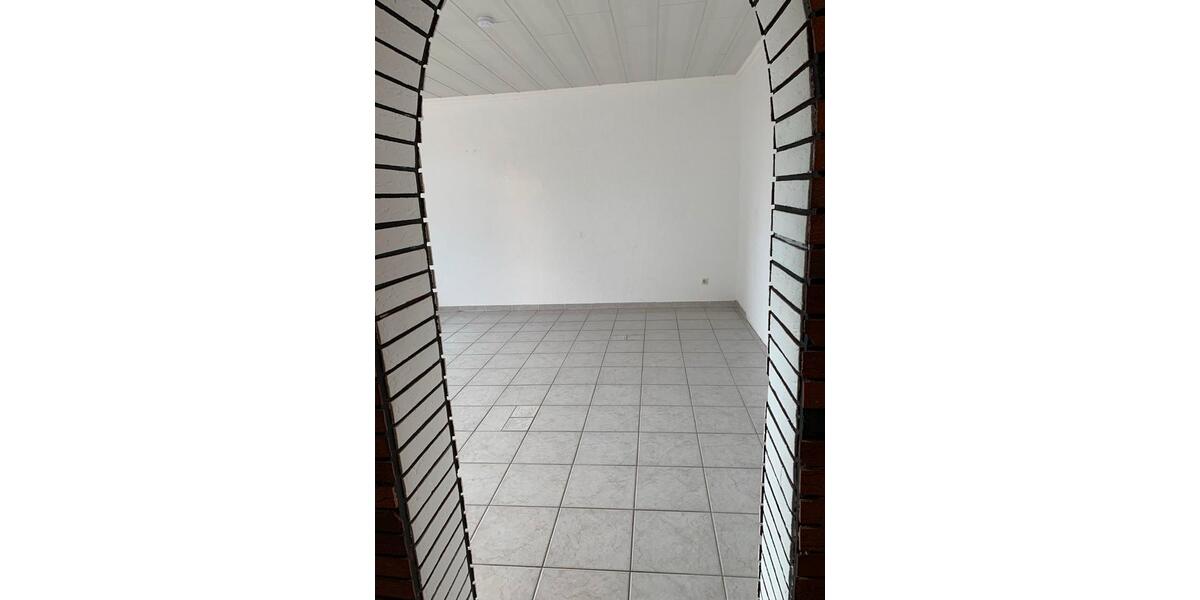 Ruhige gepflegte Wohnung zu vermieten!! 3 zimmer