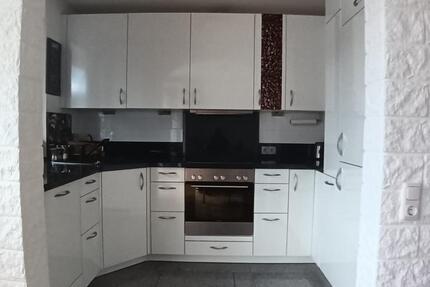 Wohnung Krefeld Cracau - 3 Zimmer, 85 m&sup2;, 1.020&euro; | Angebot:24763802