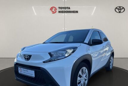 Toyota Aygo (X) 33.900 km 11.785 &euro; Krefeld 47809
