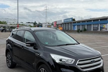 Ford Kuga 192.000 km 9.050 &euro; Mülheim an der Ruhr 45473