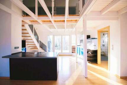 Wohnung zum Kaufen in Duisburg 198.000 € 85.9 m²