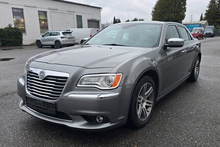 Lancia Thema 160.000 km 9.400 &euro; Düsseldorf - Bezirk 8 40231