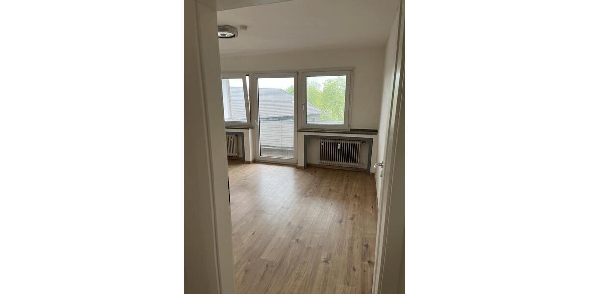 Etagenwohnung Duisburg Essenberg - 2 Zimmer, 66 m&sup2;, 425&euro; | Angebot:26131941