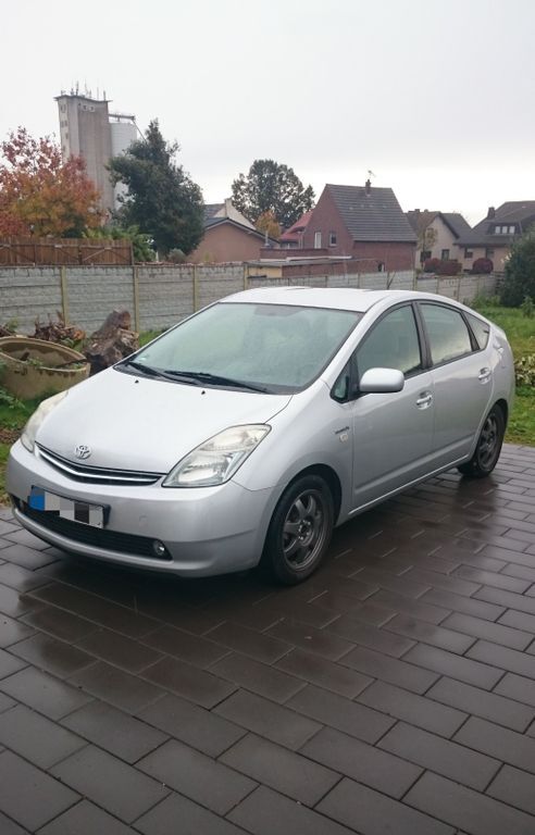Toyota Prius 245.700 km 5.550 € Meerbusch 40677