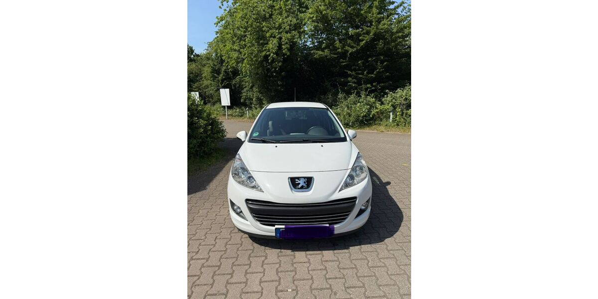 Peugeot 207 101.000 km 3.700 &euro; Duisburg 47166