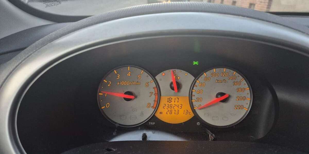 Nissan Micra 239.000 km 900 &euro; Oberhausen 46149