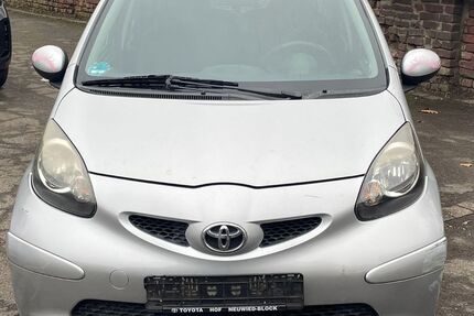 Toyota Aygo (X) 120.254 km 2.750 &euro; Krefeld 47799