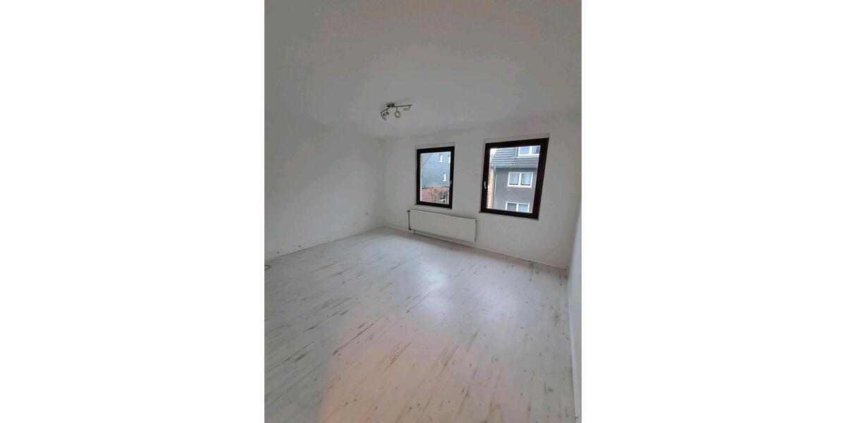 Etagenwohnung Oberhausen Schmachtendorf - 1 Zimmer, 50 m&sup2;, 390&euro; | Angebot:26058667