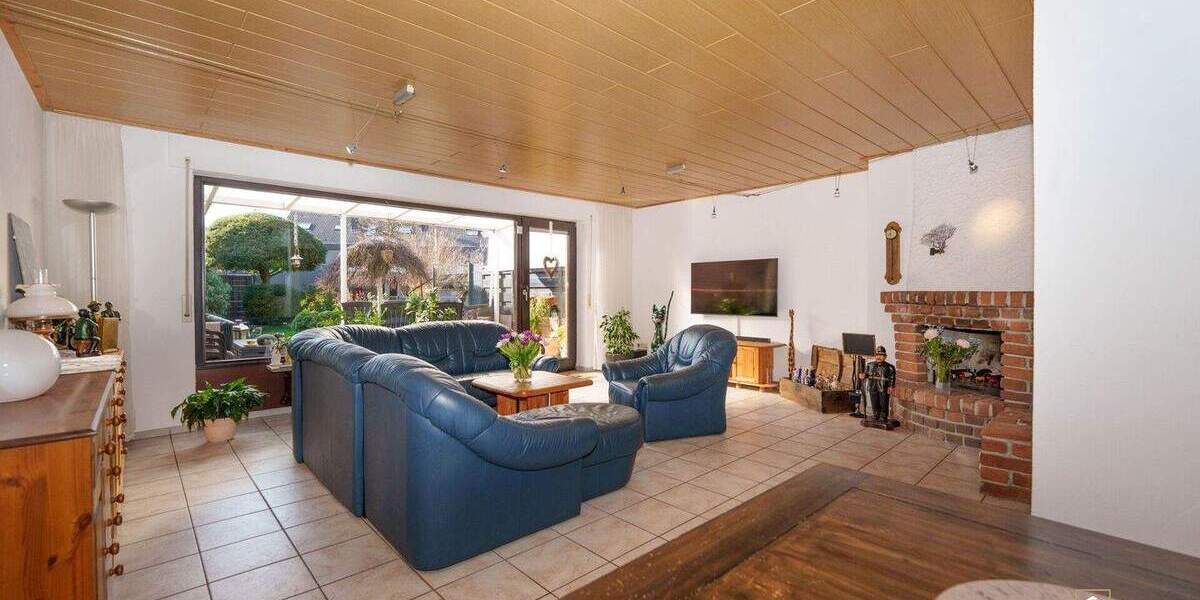 Mehrfamilienhaus, Wohnhaus Krefeld / Fischeln Fischeln - 5 Zimmer, 150 m&sup2;, 499.000&euro; | Angebot:25474041