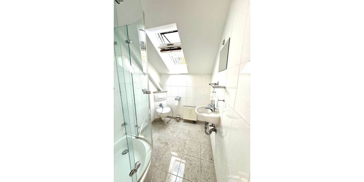 Etagenwohnung Duisburg Friemersheim - 3 Zimmer, 80 m&sup2;, 660&euro; | Angebot:26893225
