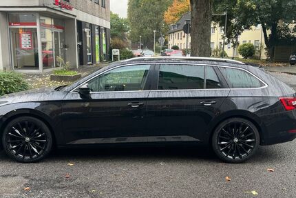 Skoda Superb 117.000 km 16.000 &euro; Krefeld 47829