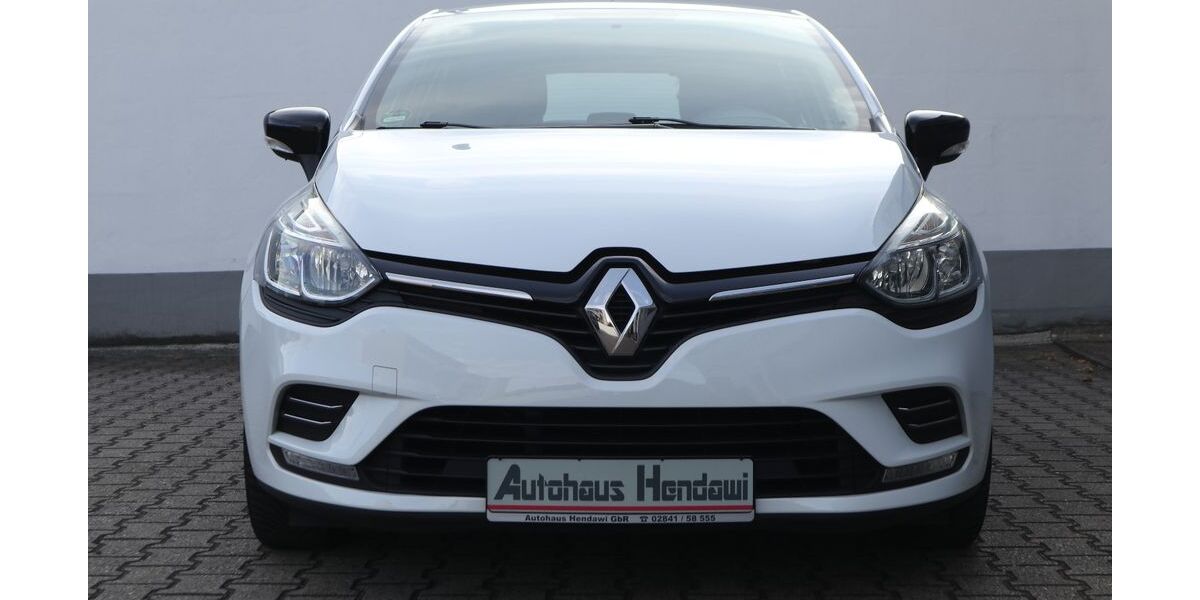 Renault Clio 71.400 km 8.490 &euro; Moers 47443