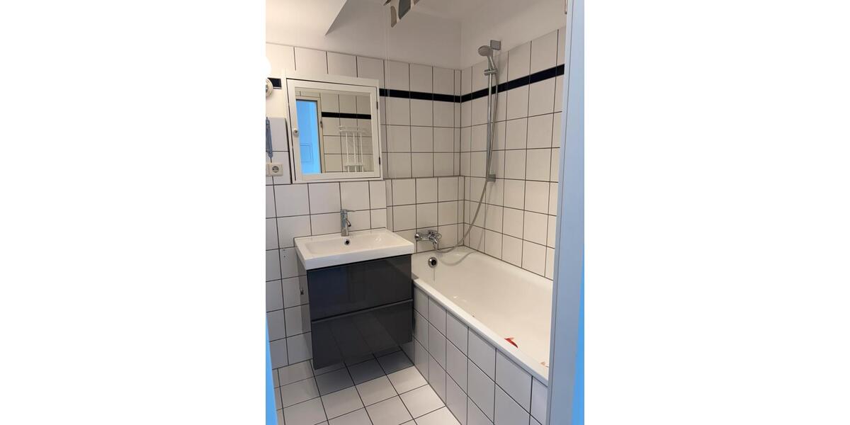 Etagenwohnung Düsseldorf Oberbilk - 2 Zimmer, 53 m&sup2;, 275.000&euro; | Angebot:27157762