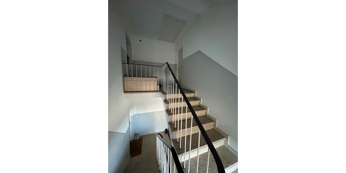 3 Zimmer DG-Wohnung mit Küche und Balkon in Fischeln 3 zimmer