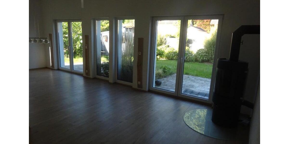 Einfamilienhaus Neukirchen-Vluyn Vluyn - 7 Zimmer, 220 m&sup2;, 599.000&euro; | Angebot:24813142