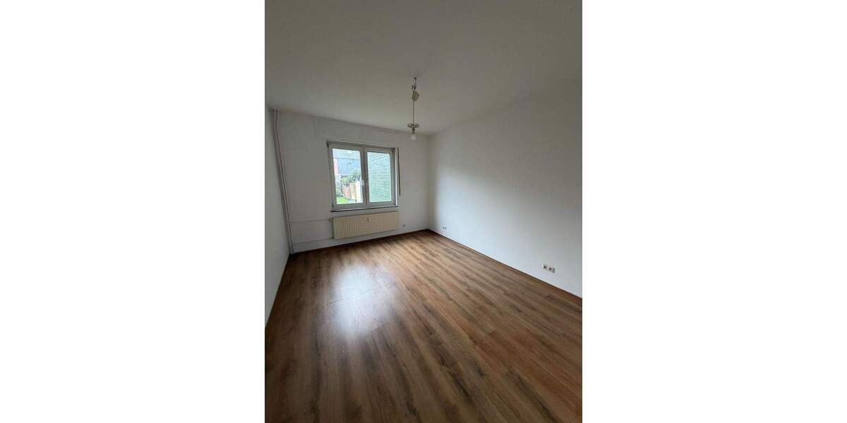 Etagenwohnung Duisburg Mittelmeiderich - 3 Zimmer, 61 m&sup2;, 500&euro; | Angebot:25566064