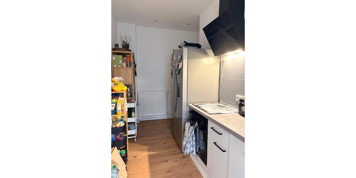 Lichtdurchflutete 100qm Wohnung im Herzen vom Resser -Markt 3 zimmer