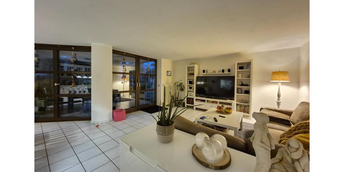 Raumwunder auf zwei Ebenen: Das 'Haus im Haus'-Gefühl mit Gartenparadies 4 zimmer