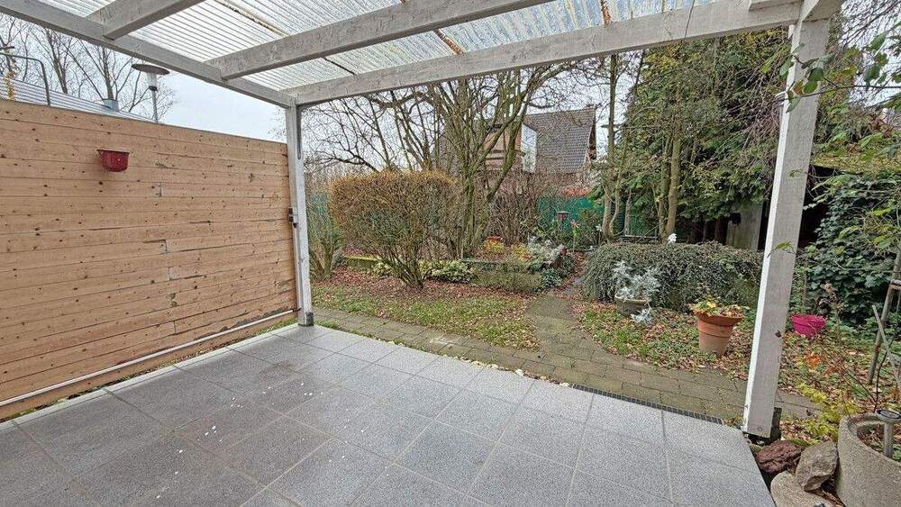 Doppelhaushälfte inklusive Nebengebäuden mit Gestaltungspotenzial in Alpen-Menzelen! 3 zimmer