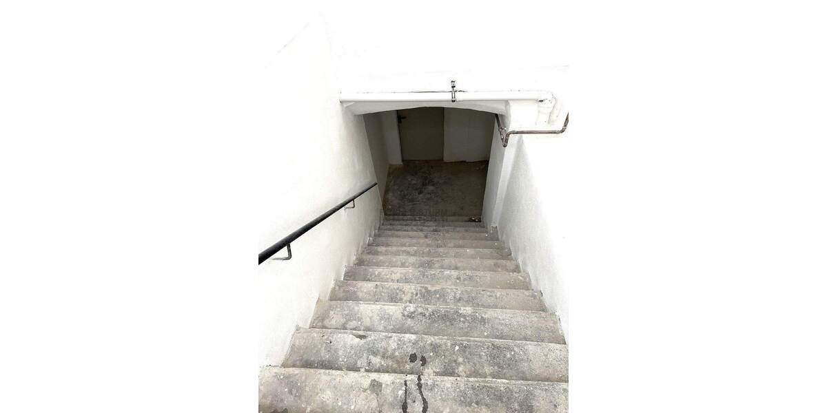 Düsseldorf-Oberbilk: Frisch sanierte Halle mit Büro + Lager! zimmer