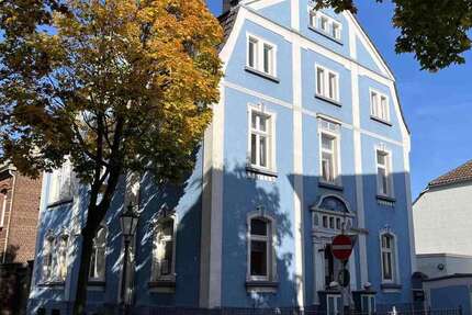 Haus Rheinberg - 13 Zimmer, 377 m&sup2;, 428.000&euro; | Angebot:25440107