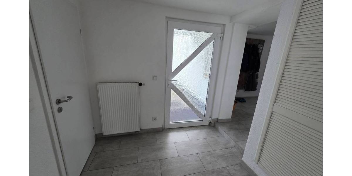 Doppelhaushälfte + Mehrfamilienhaus in 42549 Velbert 9 zimmer