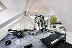 ***Exklusiv möbliertes Luxus-Penthouse mit Dachterrasse***