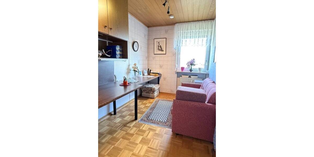 Etagenwohnung Krefeld / Fischeln Fischeln - 4 Zimmer, 100 m&sup2;, 199.500&euro; | Angebot:26292175