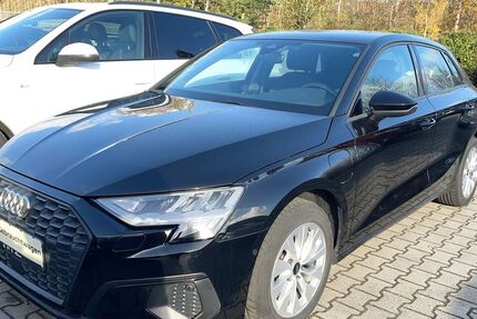 Audi A3 52.199 km 23.450 &euro; Duisburg 47178