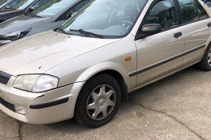 Mazda 323 292.237 km 1.290 &euro; Düsseldorf 40231