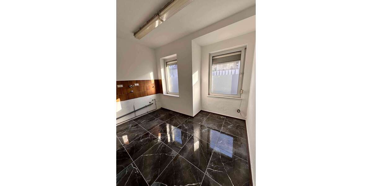 Gewerbeobjekt Essen Südviertel - 750&euro; | Angebot:27303216