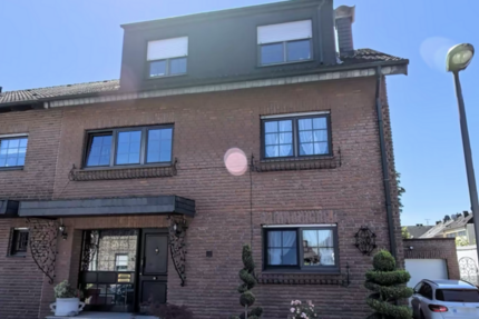 Wohnung Moers Hochstraß - 2 Zimmer, 90 m&sup2;, 693&euro; | Angebot:26946699