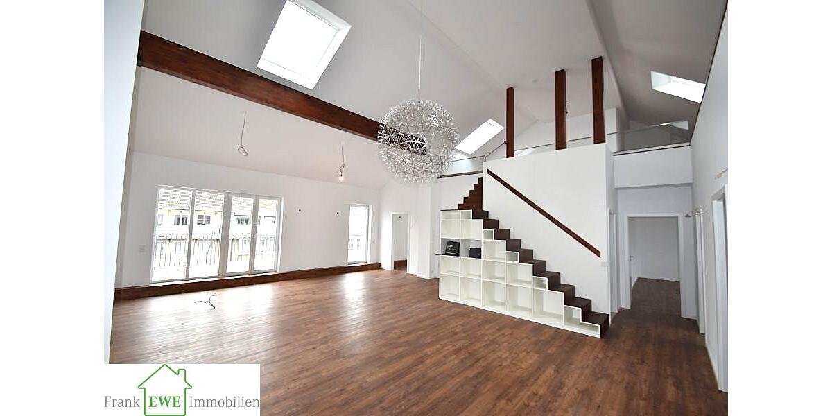 Objekt-Nr. 423_14, 40210 Düsseldorf 4-Zimmer-Penthouse-Wohnung mit großer Terrasse 4 zimmer