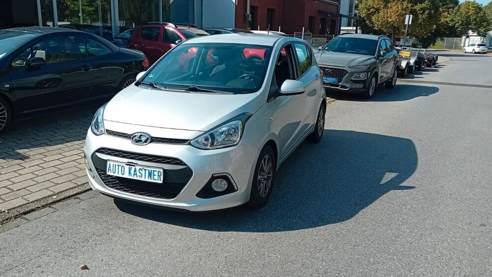 i10