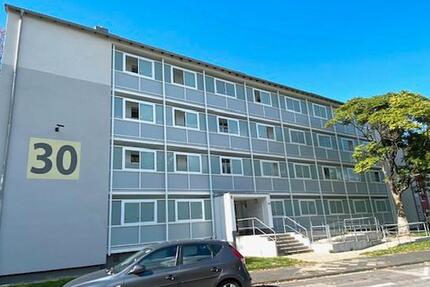 Frisch sanierte EG-Wohnung mit ebenerdiger Dusche und Balkon