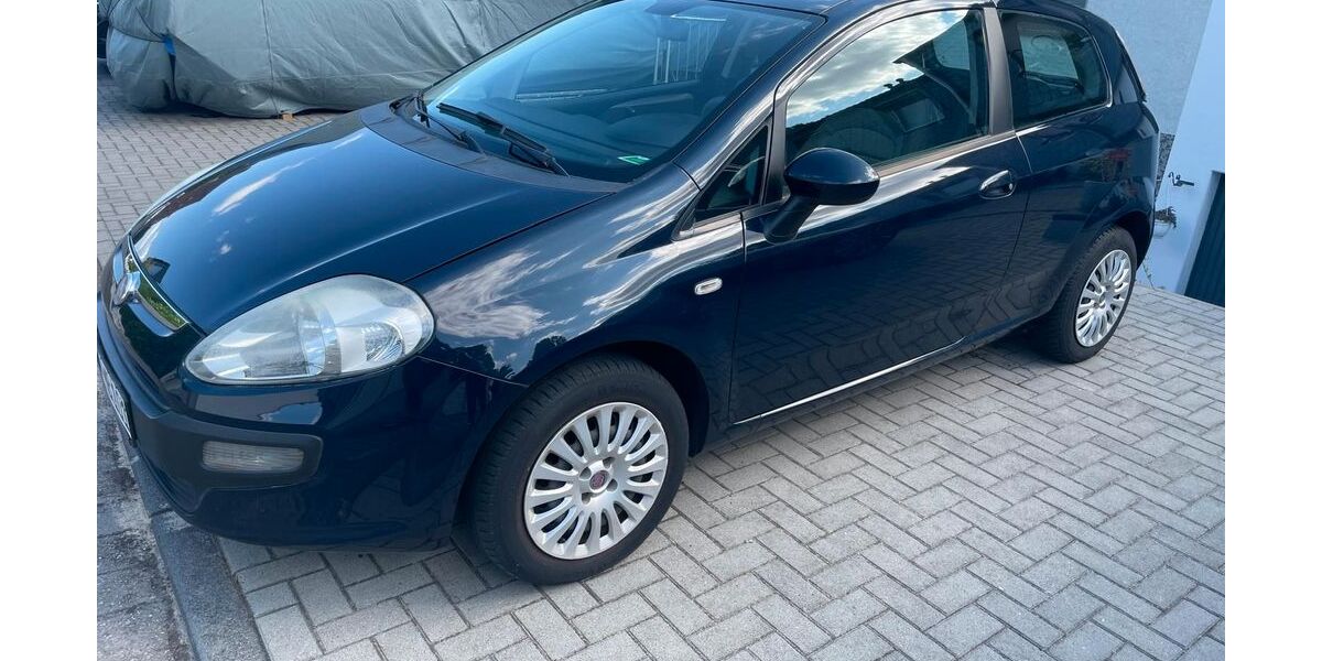 Fiat Punto 101.676 km 4.000 &euro; Neukirchen-Vluyn 47506