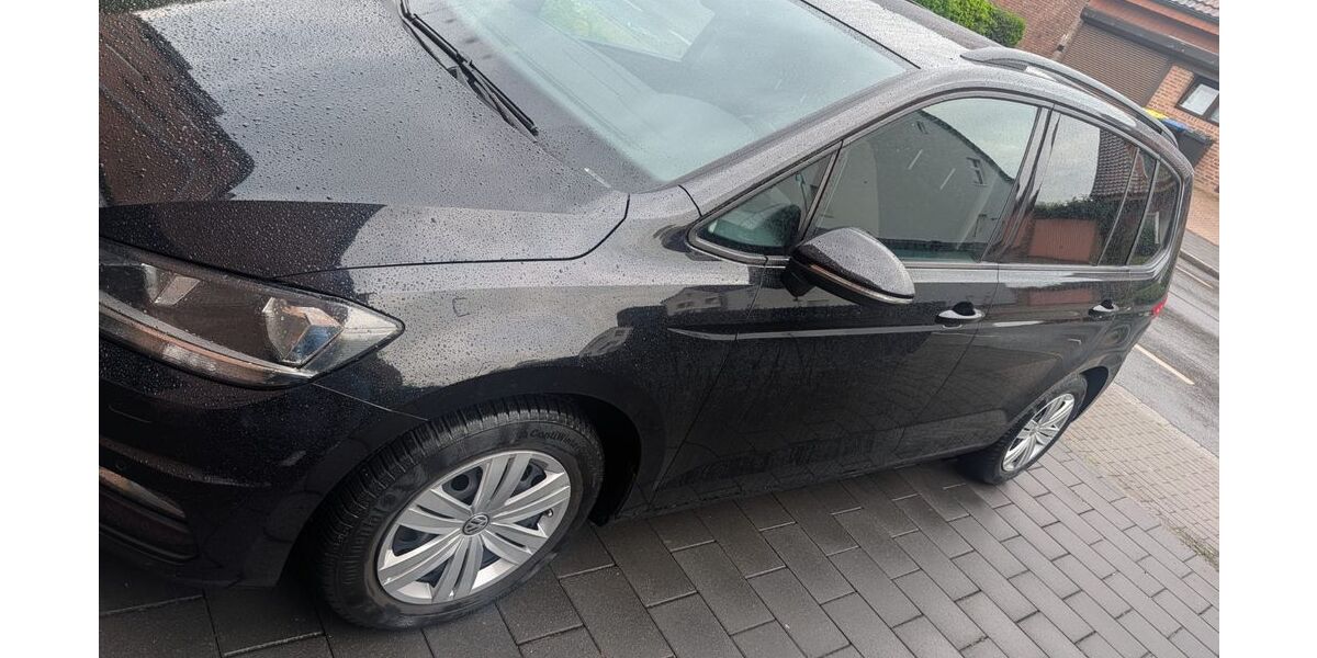 VW Touran 115.000 km 14.300 &euro; Wesel 46485