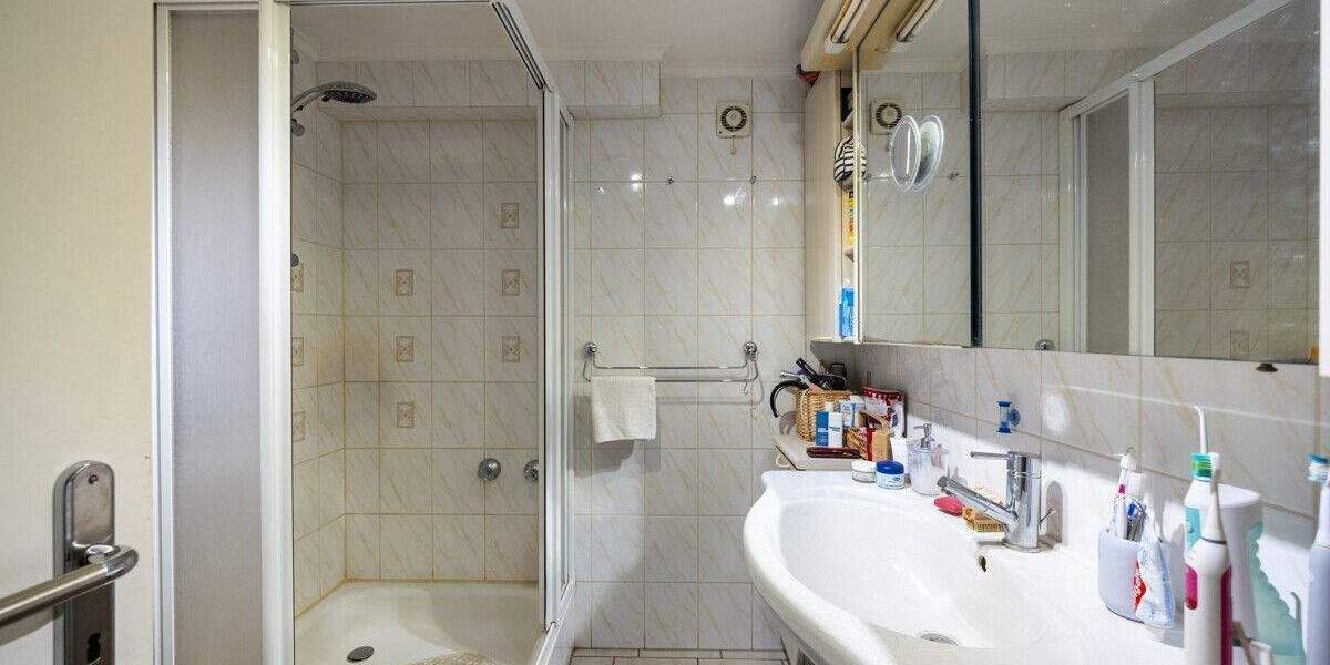 Etagenwohnung Meerbusch / Büderich Büderich - 2 Zimmer, 82 m&sup2;, 310.000&euro; | Angebot:25391746