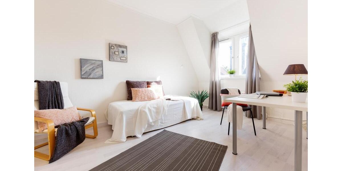 Charmante 2-Zimmer Dachgeschosswohnung in Duisburg-Laar 3 zimmer