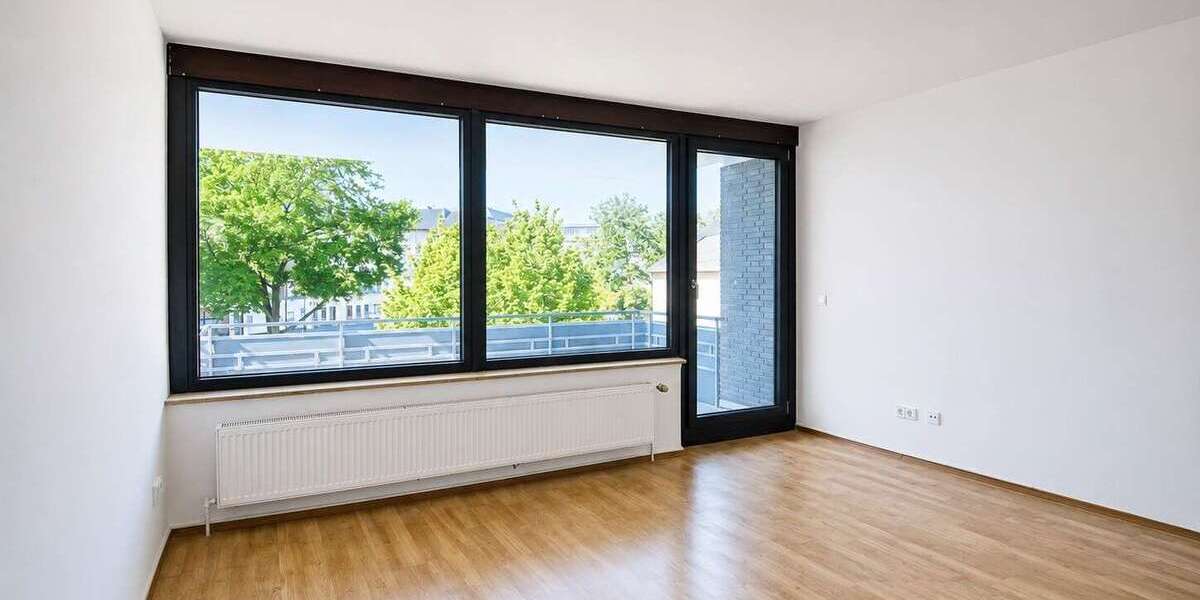 Etagenwohnung Krefeld-Zentrum Zentrum - 3 Zimmer, 78 m&sup2;, 670&euro; | Angebot:27108395