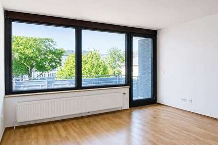 Wohnung Krefeld-Zentrum Zentrum - 3 Zimmer, 78 m&sup2;, 670&euro; | Angebot:27108395