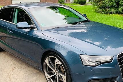 Audi A5 172.000 km 16.500 &euro; Düsseldorf 40591